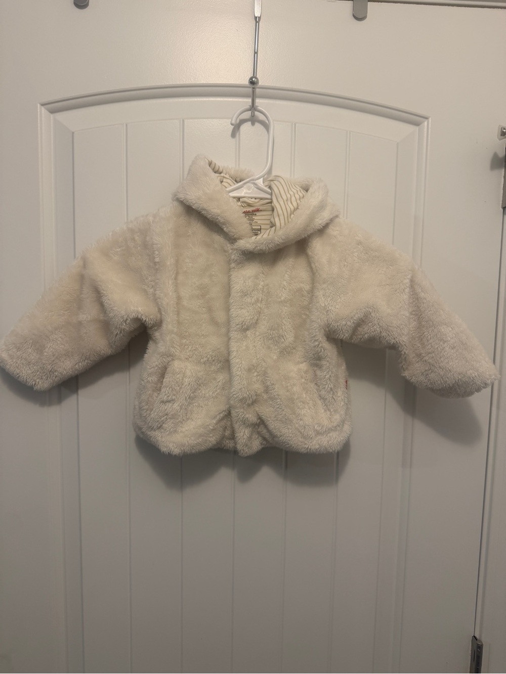 Magnetic Me Cream Coat with Hoodie Size 12-18 months 22-27 pounds